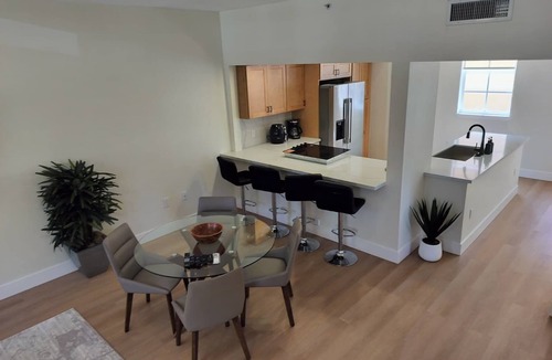 Hallandale Beach Ski Chalet | tElite Beach Residence 2065 Hallandale Beach