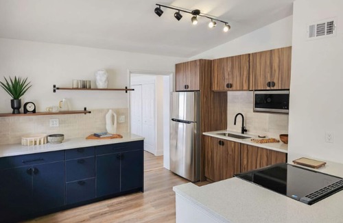 St. Petersburg House | Terrific 3-bed home in St. Petersburg, large backyard, centrally located