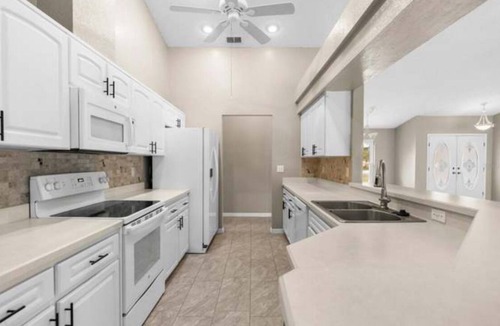 Spring Hill House | Terrific 3-bedroom house with AC in Spring Hill -Tampa airport
