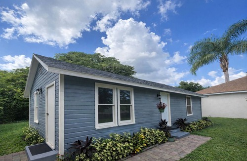 Fort Myers Cottage | The 1920s Coastal Cottage