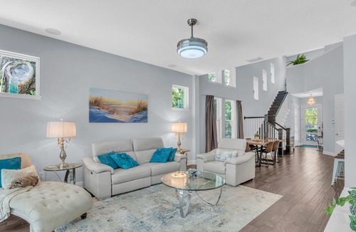 Alta Vista House | The Bay Street Hideaway- Private, Heated Pool with 4 Bedrooms
