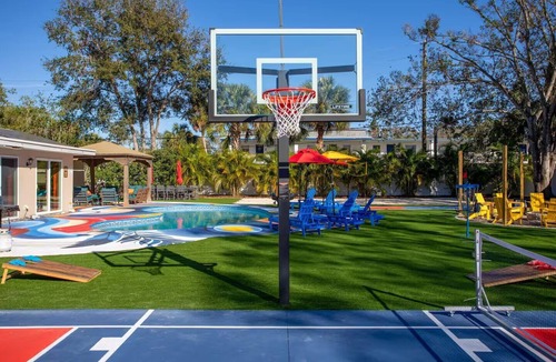 Largo House | THE BEST Clearwater Private Resort! Heated Pool