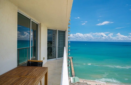 Sunny Isles Beach Condo | The Best Ocean & City Views! Corner Unit - Amazing Amenities with Prime Location