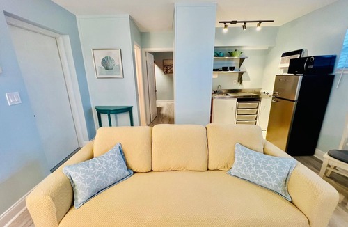 Lake Worth Apartment | The Blue Tortuga 3 - 1 BR apartment