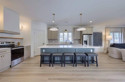 Hummelstown House | The Cocoa Chateau
