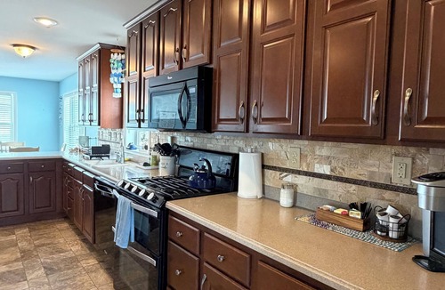 Bayville House | The Cove at Evergreen - Barnegat Bay Retreat with Hot Tub Overlooking the Bay!