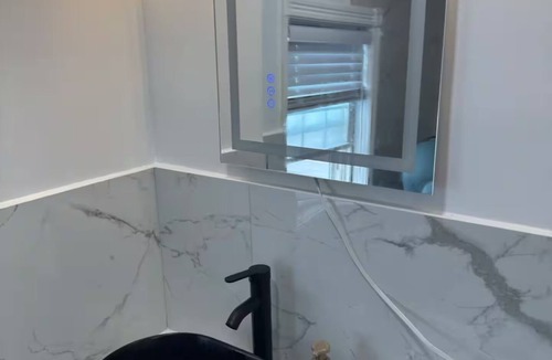 Irvington House | The EWR Transit Hub: Modern 3BR Near Newark & NYC