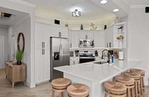 Vanderbilt Beach Condo | The Fitz - Stylish 3Br, 2Ba with pool. Walk to beach. Great views.