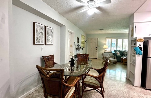 Indian Beach Sapphire Shores House | The Flamingo House at Indian Beach Sapphire Shores