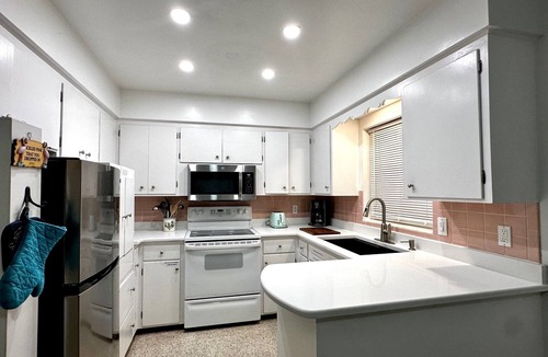 Indian Beach Sapphire Shores House | The Flamingo House at Indian Beach Sapphire Shores
