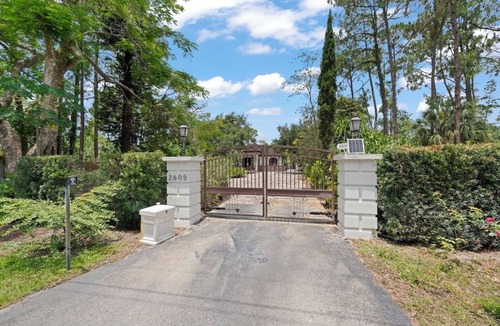 Central Naples House | The Fun Gated Naples Estate for Every Moment