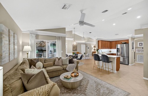 Port Saint Lucie House | The Grande Oasis: Tiki-Hut; Pool & Hot Tub; Summer Kitchen; Perfectly Maintained