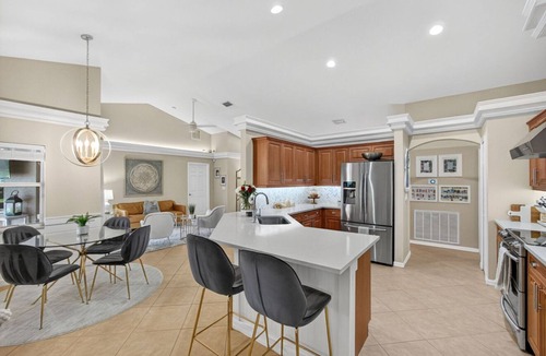 Port Saint Lucie House | The Grande Oasis: Tiki-Hut; Pool & Hot Tub; Summer Kitchen; Perfectly Maintained