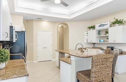 Caloosahatchee House | The Haven Getaway, ☼ King Beds ☼ Heated Pool/Spa ☼ Private Oasis