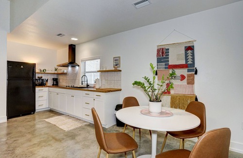 Downtown Dunedin Cottage | The Highland Hideaway | Downtown Dunedin