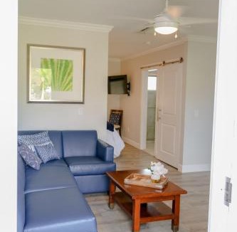 LaBelle Hotel | The Inn At LaBelle Yacht Club