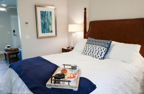 LaBelle Hotel | The Inn At LaBelle Yacht Club