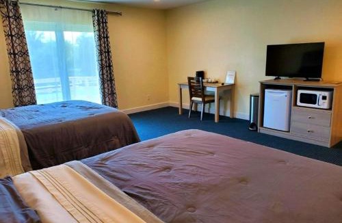 LaBelle Hotel | The Inn At LaBelle Yacht Club