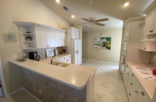 Pine Island Center House | The Island House on Pine Island with heat-pump heated most privacy pool
