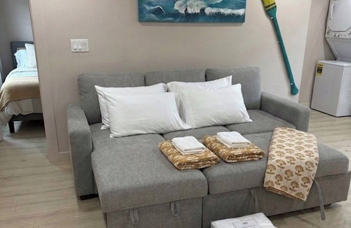 Jensen Beach House | The Lil Pink House: Walkable to Downtown Gem w/AC & Washer/Dryer