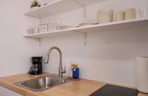 South Gate Ridge Apartment | The Lovely Gem 6 miles to Siesta Key Paradise