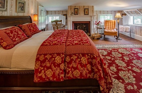 Long Valley Bed & Breakfast | The Neighbour House B&B