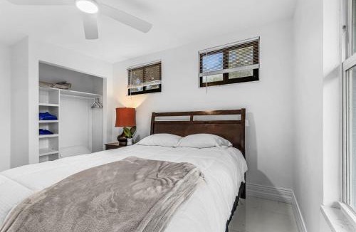 Naples House | The oak house