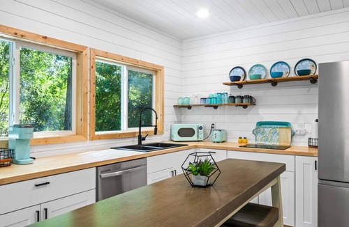 Palm Bay House | The Palm Loft Retreat W/Ground Floor Walkout Patio 🏝️