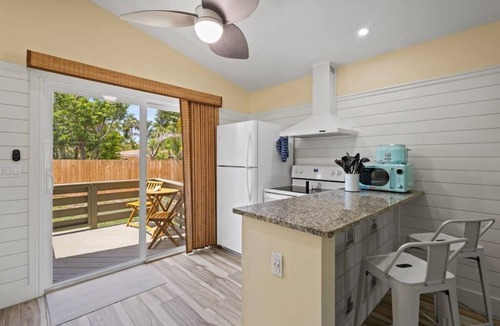 Sanibel House | The Palms Cottage Four- A Green Haven on Sanibel's East End