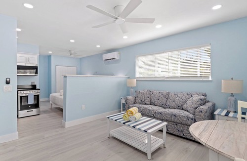 Sanibel Hotel | THE Palmview AND Sandpiper Inns