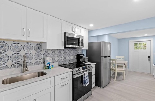 Sanibel Hotel | THE Palmview AND Sandpiper Inns