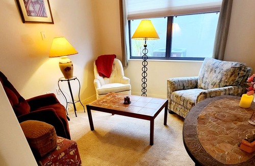 Poinciana House | The Peacefulness of Poinciana