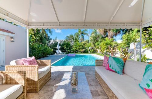 Southland Park Villa | The Pink Orchid Beach House Stunning Pool!