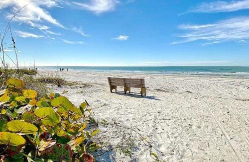 Indian Shores House | The Pointe 104
