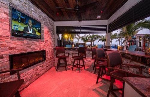 Anna Maria Resort | The Rod and Reel Resort Suite 2