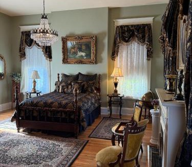 Wilkes-Barre Bed & Breakfast | The Stegmaier Mansion Guest House
