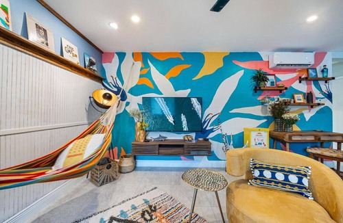 The Roads Apartment | The SurfSide Hideout - Charming/Cozy/Central