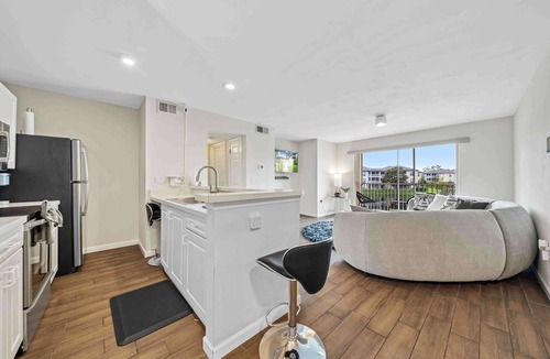 Carrollwood Condo | The Urban Oasis – Serene Views!