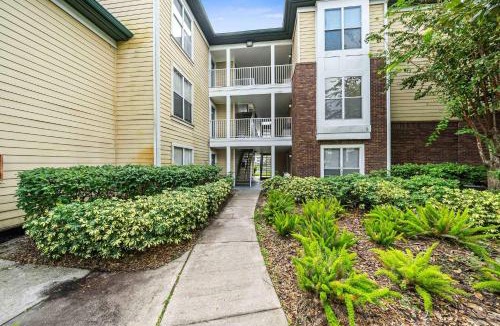 Carrollwood House | The Urban Oasis - Serene Views
