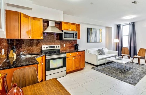 Chinatown Apartment | The Vacationer’s place