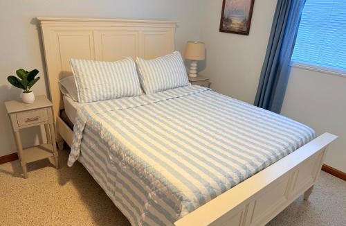 Michigan Beach House | The Wavestay I 4 min walk to Beach