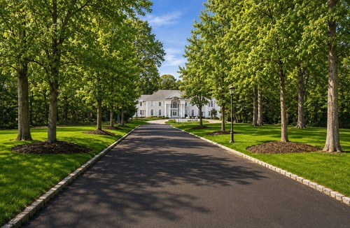 Livingston House | The White House at Livingston - World Cup Luxury Estate