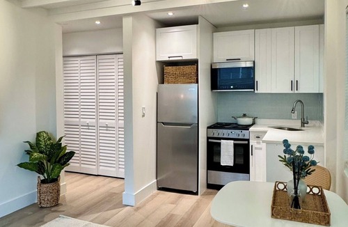 West Palm Beach Cottage | The Yellow House: Cottage