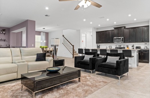 Bay Lake House | Themed Games Room | Themed Kids Bedrooms | Screened Pool