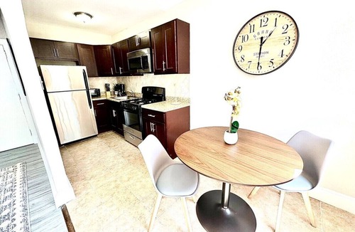 Germantown Apartment | This apartment is a 0 bedroom(s), 1 bathrooms, located in Philadelphia, PA.
