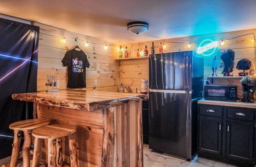 Gouldsboro Cabin | Throwback Lodge - Hot Tub - Pet Friendly