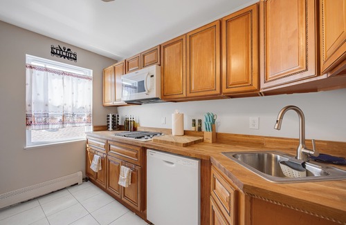 West Belmar Apartment | Top Rated !Belmar Tranquility 3 BR Apartment with Jacuzzi tub , Balcony&Terrace