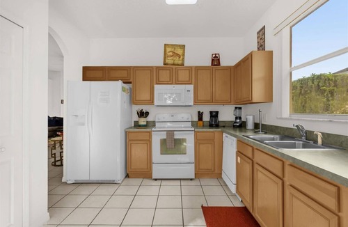 Calabay Parc House | Toy Story & Mickey! Big Screen! Disney! 416