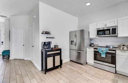 Windsor Hills House | Toy Story Room - Modern Townhome - 1.9mi to Disney