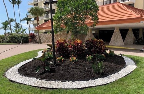 Marco Island Apartment | Tradewinds, beautiful beachfront property